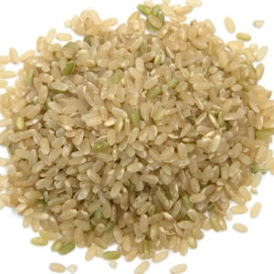 Brown rice does not contain sodium, so it is an ideal choice for those who are on a low sodium diet